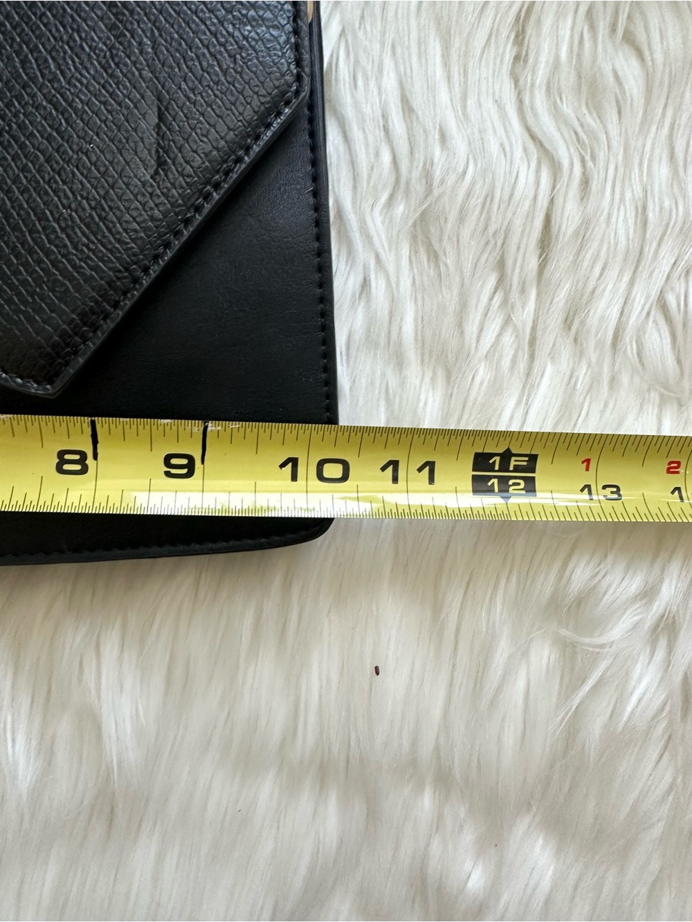 BEBE RUNWAY CLUTCH - Picture 5 of 10